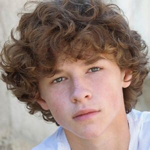 Dylan Hoffman - Age, Family, Bio | Famous Birthdays