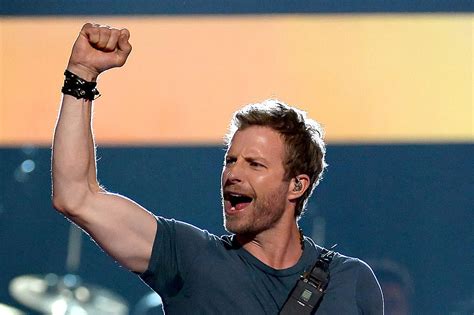 Dierks Bentley Plots 2023 'Gravel & Gold' Summer Tour