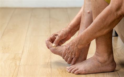 Foot Bursitis: Causes, Symptoms and Treatment - Bursitis