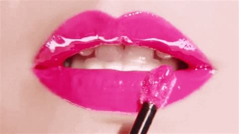 Lips GIF - Find & Share on GIPHY