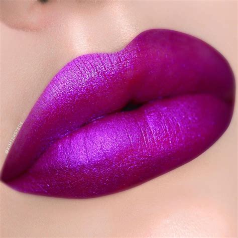 ️ DOUBLE DIVA 💜 Slip into this dip duo and show your PRIDE withSuedeberry Matte + Passionfruit ...