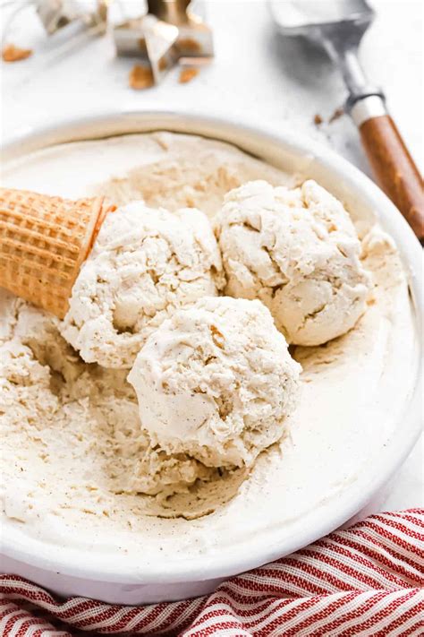 Eggnog Ice Cream Recipe (Easy) - The First Year