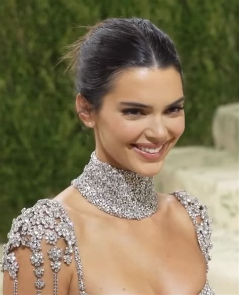 Kendall Jenner - Wikipedia