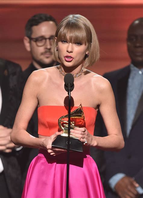 Taylor Swift Just Clapped Back at Kanye West SO HARD During Her Album of the Year Speech Kanye ...