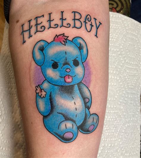 Share 60+ broken teddy bear tattoo latest - in.coedo.com.vn