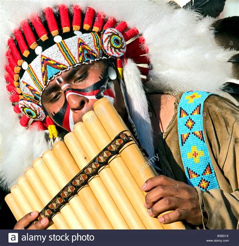 Peruvian Folk Music Stock Photos & Peruvian Folk Music Stock Images - Alamy