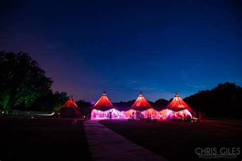 A Tipi Wedding in the country near London - Chris giles Photography