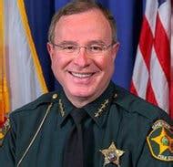 Florida Sheriff Plans to Check for Warrants at Hurricane Shelters - The New York Times
