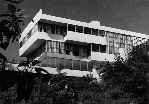 Richard Neutra's Lovell Health House, for sale | The Strength of Architecture | From 1998