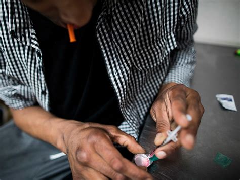 Watchful Eyes: At Peer-Run Injection Sites, Drug Users Help Each Other Stay Safe | WBUR