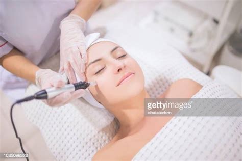 461 Cavitation Treatment Stock Photos, High-Res Pictures, and Images - Getty Images