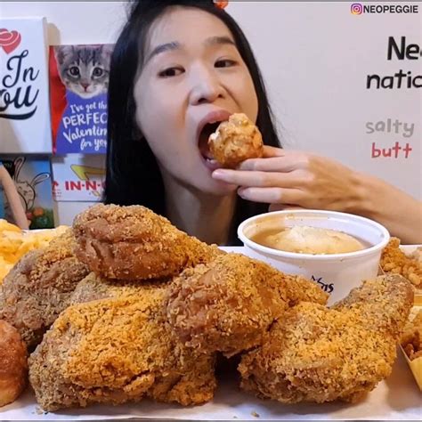 Peggie Neo - Texas/Church's Chicken Salted Egg Fried Chicken - Mukbang Eating Show