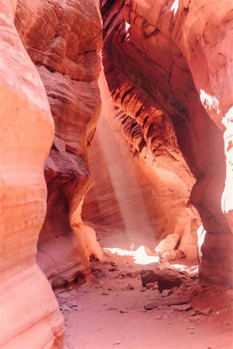 Discover Kanab Utah's Secret Peek-a-boo Slot Canyon | Simply Wander Utah Travel, Arizona Travel ...