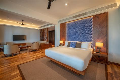 Plunge Pool Suite Room | Private Luxury Resort Phuket