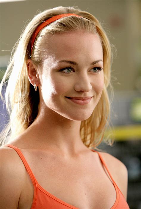 Yvonne Strahovski | Sarah Walker, Chuck. | Yvonne strahovski, Sarah ...