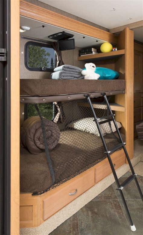 Truck Camper With Bunk Beds - CAMPING UIE