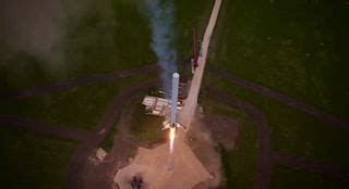 Photos: SpaceX's Amazing Falcon 9 Reusable Rocket Prototype in Pictures ...