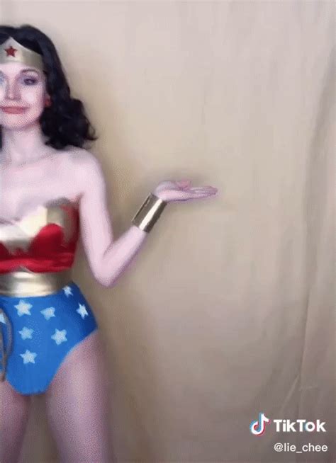Wonder Woman cosplay | Wonder woman cosplay, Woman cosplay, Wonder woman