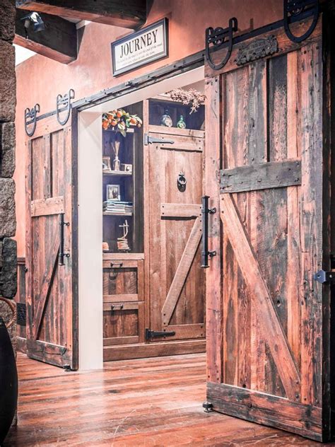 antique barn doors used as headboards | Sliding Barn Doors: Antique Sliding Barn Doors | Barn ...