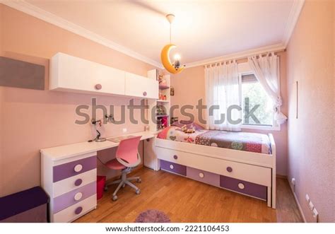 Hotel Trundle: Over 13 Royalty-Free Licensable Stock Photos | Shutterstock