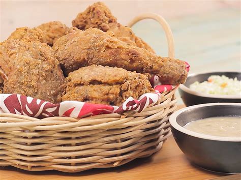 Fried Chicken | Fried chicken gravy, Chicken gravy, Kfc gravy recipe