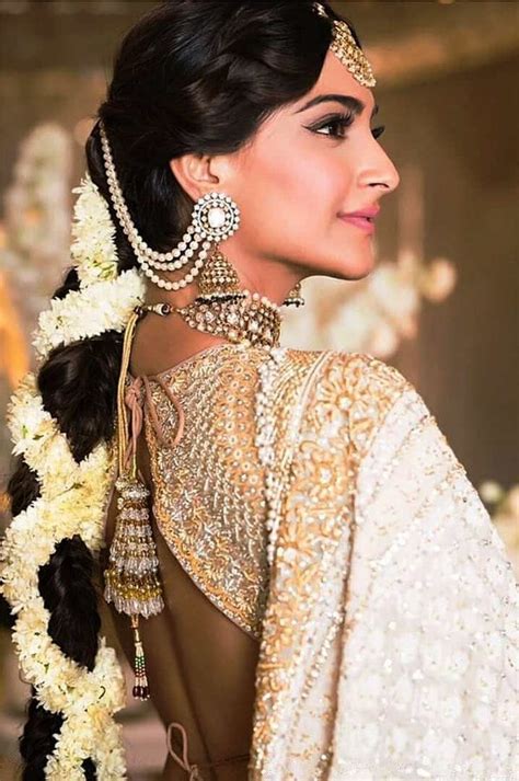 21 Chic & Trendy Bahubali Earring Designs for the Trendsetter Brides | WeddingBazaar