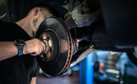 Wheel Bearing Noise: Do You Have a Bad Wheel Bearing? - In The Garage ...