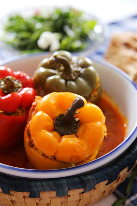 Dolmeh Felfel Recipe (Persian Stuffed Bell Peppers)