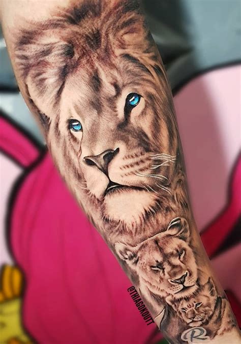 50 Eye-Catching Lion Tattoos That’ll Make You Want To Get Inked | Tatuagem de tigre branco ...