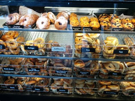 Manhattan Bagel - 13 Photos & 31 Reviews - Bagels - 29 Eisenhower Pkwy, Roseland, NJ - Phone ...