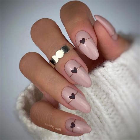 25 Simple Nail Designs That Are Easy To Do - Social Beauty Club