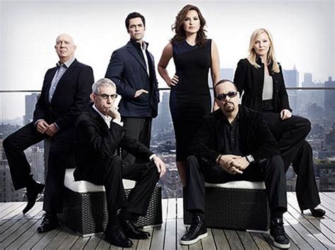 All Things Law And Order: Law & Order SVU Cast Photo Season 13