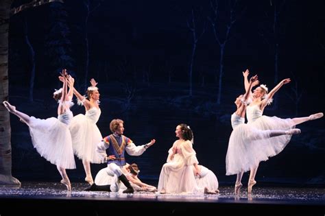 Ballet Theatre of Ohio brings “Nutcracker” to Akron Civic Theatre – Knight Foundation