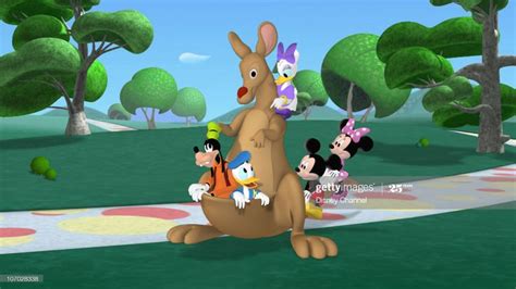 CLUBHOUSE - "Daisy's Grasshopper" - Mickey and pals help Daisy find... | Mickey mouse, Mickey ...