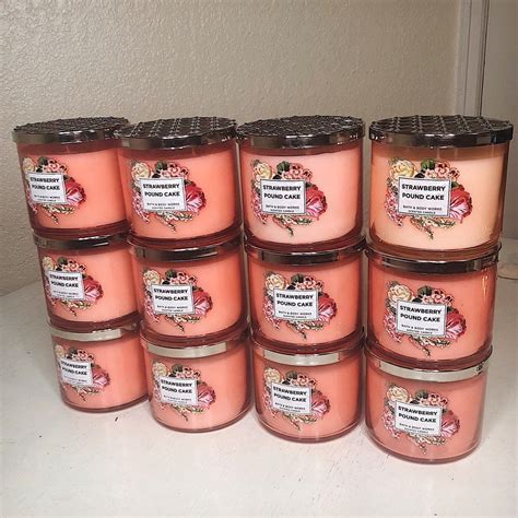 3 Strawberry Pound Cake Candles on Mercari | Bath body works candles ...