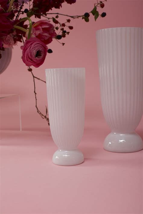 White Fluted Vase - Large – RunningonBlooms