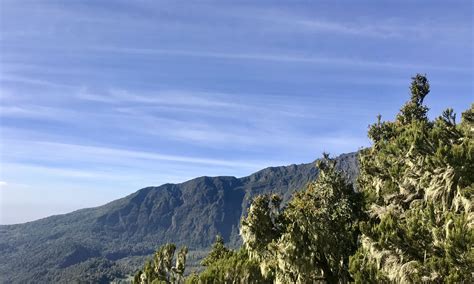 Mount Meru is one of the best climbing in East Africa. This amazing ...