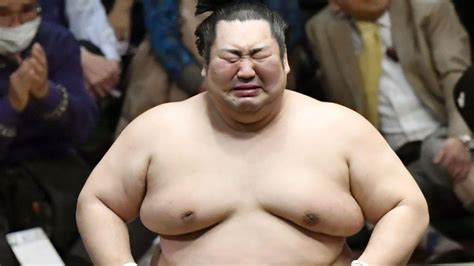 Japan: Lowest-ranked sumo wrestler weeps as he defies odds to win tournament | World News | Sky News