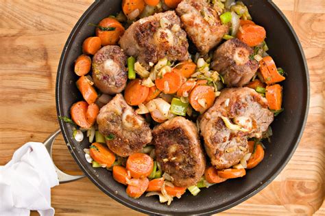 Soul Food Braised Oxtails Recipe