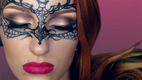 20 Halloween Mask Makeup Ideas - Flawssy