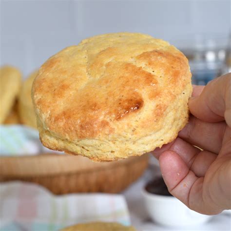 Fluffy Cornmeal Biscuits - Baking Sense®