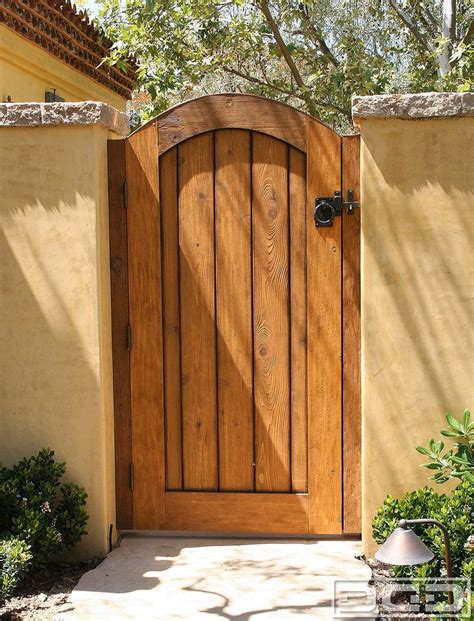 Wood Gate Design Images - Design Talk