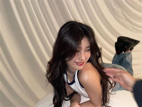 240119 Suzy Instagram Update | kpopping