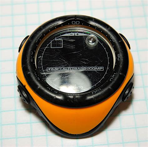 Suunto Vector disassembly photos and instructions