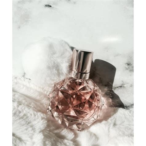 Ariana Grande Perfume Review - The Top 8 List - https://www.wrinkled.net/