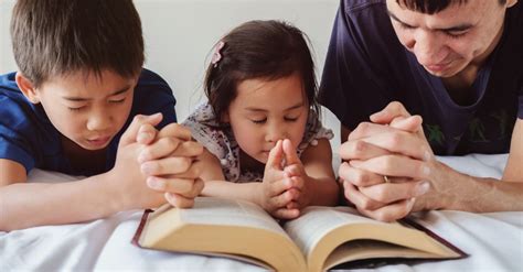 5 Powerful Prayers For Family When You're Struggling