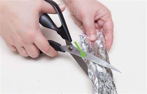 Sharpen scissors with aluminum foil - Wikihow Natural Cleaning Recipes ...