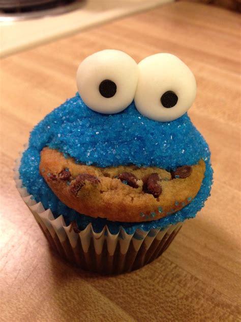 Cookie Monster cupcake | Cookie monster cupcakes, Monster cupcakes, Cake business