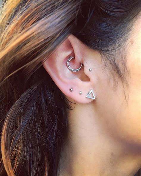 60 Trendy Types of Ear Piercings and Combinations – Choose Your Look!