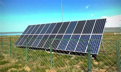 File:Solar panels in Ogiinuur.jpg - Wikipedia